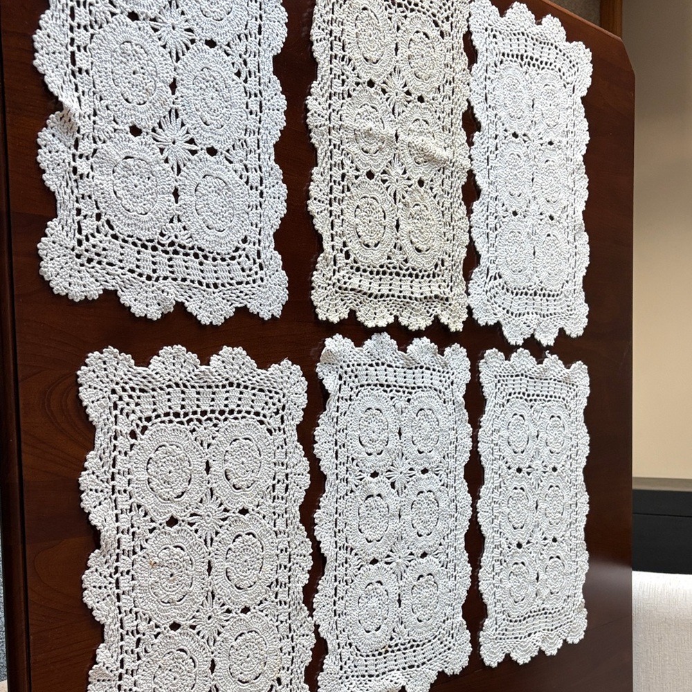 Set of Six Vintage White Crochet Doilies/placemats